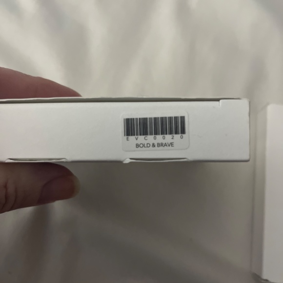 New Ever Out the door cheek and eye shadow palette - Picture 4 of 5